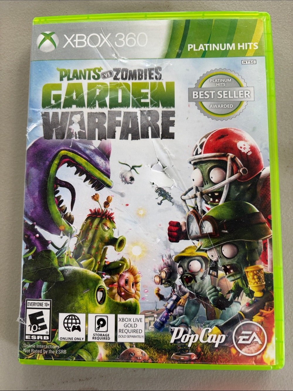 Plants vs. Zombies: Garden Warfare (Xbox 360) by PopCap — Green Case